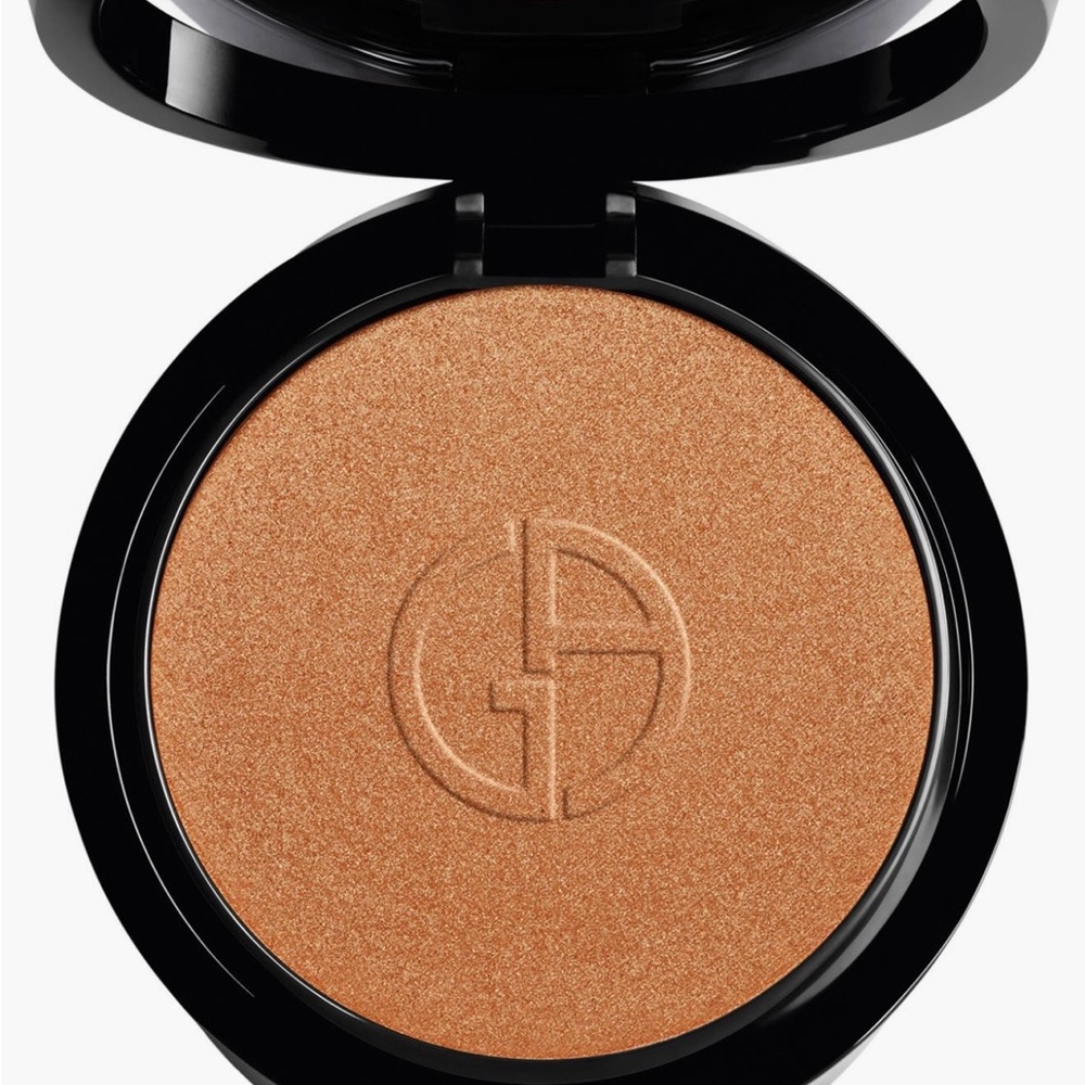 Giorgio Armani Luminous Silk Compact - Golden Tan - NIB